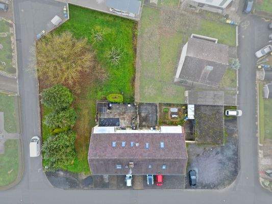 Außen Drohnenbild (1)