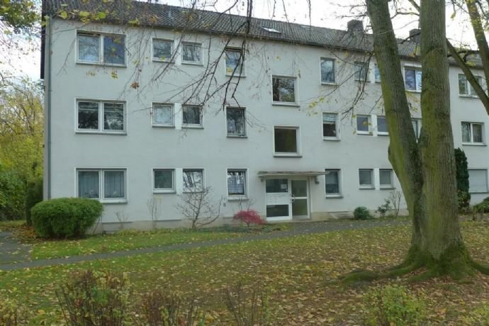 IN GRÜNER LAGE VON BONN - DUISDORF: 4-ZIMMER-WOHNUNG MIT SÜDBALKON