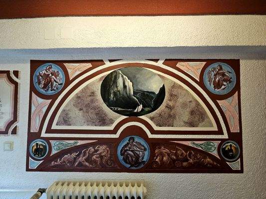 1. OG: Gemälde im Eingangsbereich