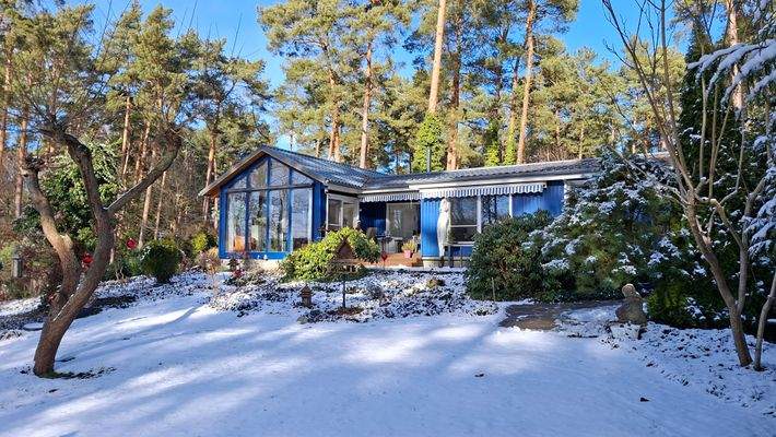 Haus am Werbelinsee seitl..im Winterjpg