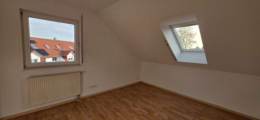 Schlafzimmer DG Bild 2