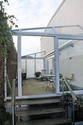 Terrasse oberhalb der Garage