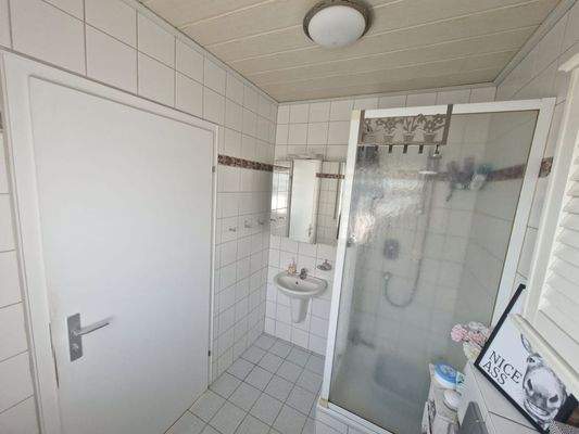 Badezimmer EG