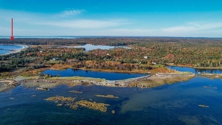 Blick entlang der Küste mit Lot 2-A