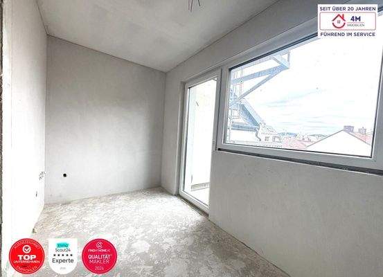 Küche + Balkonausgang