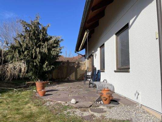 Süd-Terrasse mit Ausfallmarkise