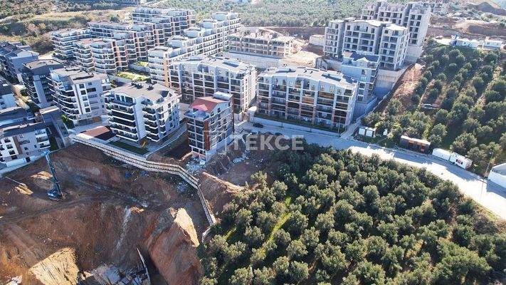 Luxury Apartments in a Complex Near the Beach in Bursa Mudanya