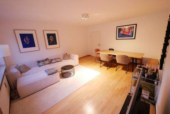 01 Wohnzimmer 01.JPG