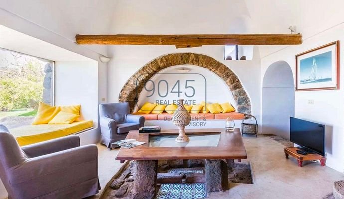 Authentische Dammusi mit Meerblick auf der Insel Pantelleria - Italien