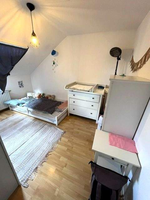 Moderne 4 Zimmer Wohnung, Balkon, Garage in 2 Familienhaus! - Photo 3