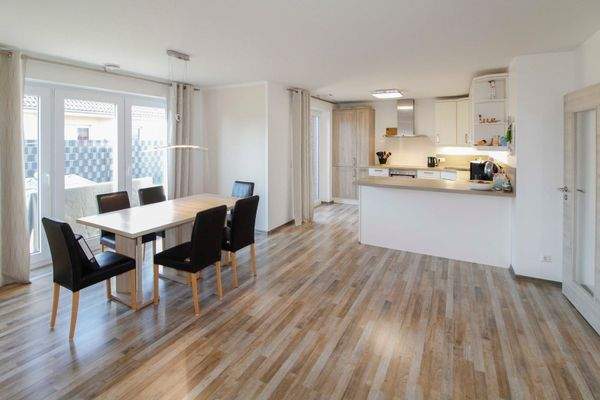 Blick in die offene Küche