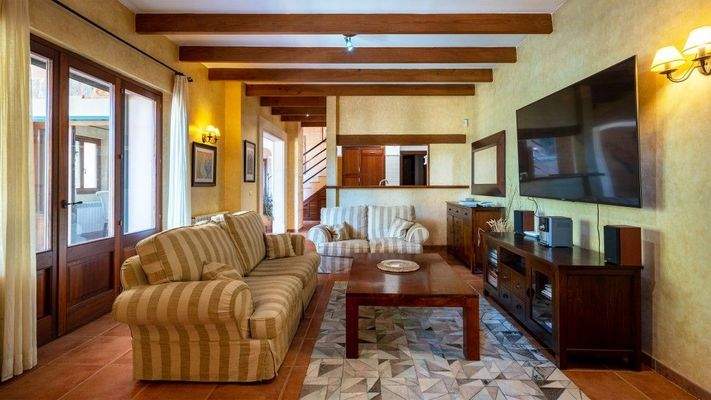 Haus zum Verkauf in erster Meereslinie von Cala Deyá, Mallorca