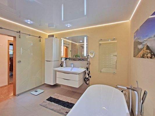 Tageslichtbad im Obergeschoss