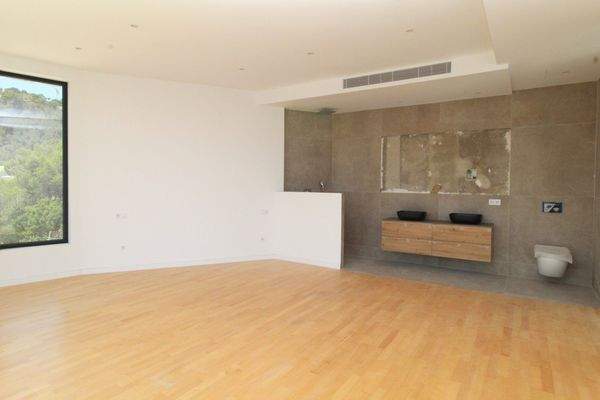 Schlafzimmer mit Bad en suite