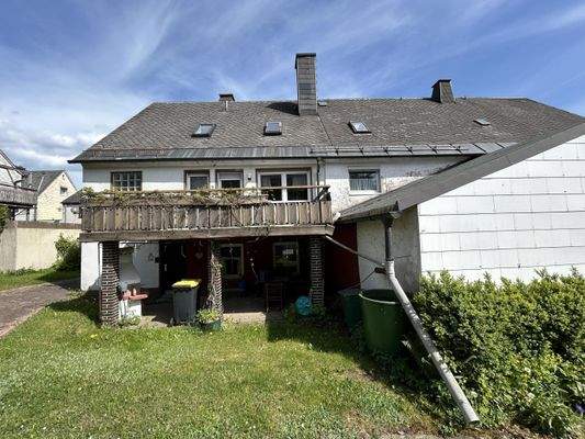 Hausrückseite Wohnung 2