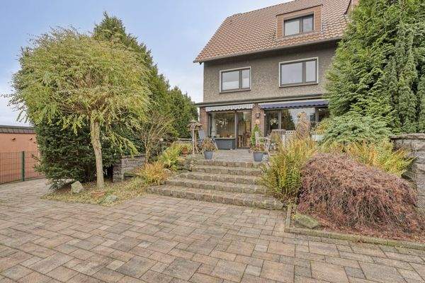 Ansicht Haus aus dem Garten