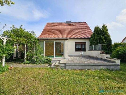 Terrasse mit Wintergarten