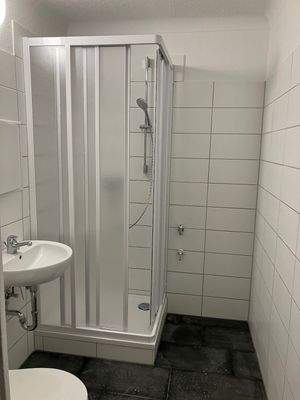 Muster badezimmer nach Sanierung