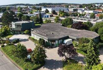 1 Büro und Ausstellung