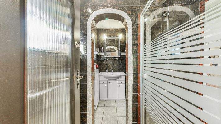 Badezimmer Erdgeschoss