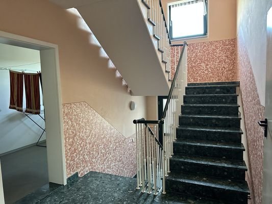 Treppenhaus mit Trockenraum