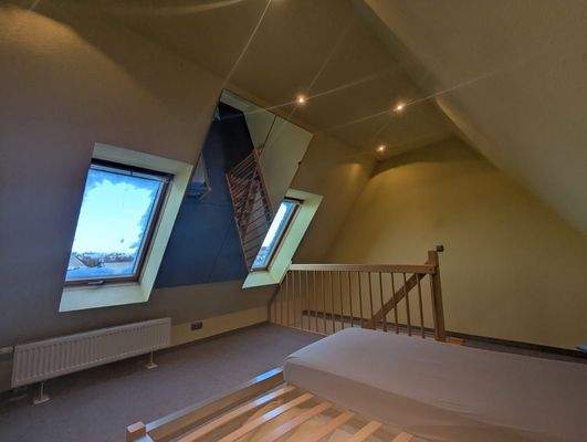 Schlafzimmer DG