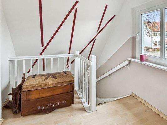 Treppe zum Obergeschoss