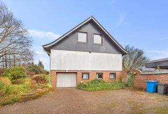 auf 1.350m² Eigenland mit Kellergarage