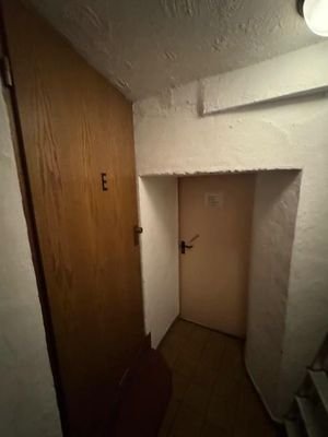 11 Wohnungstüren