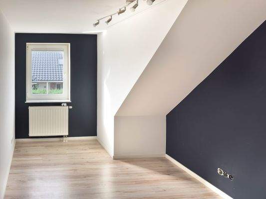 Zimmer 1 mit Blick in den Garten