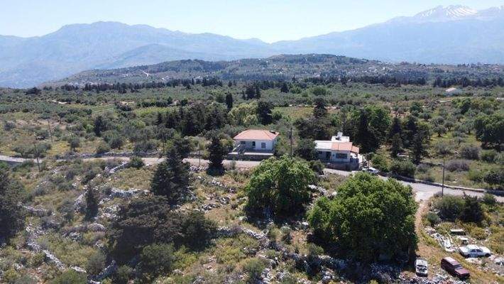 Kreta, Kefalas Chania: Großes Grundstück mit unverbautem Meer- und Bergblick zu verkaufen