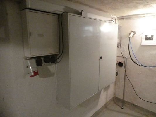 KG: Haustechnik, Elektrik