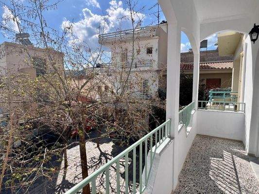 Kreta, Kritsa: Renovierte Wohnung mit Balkon zu verkaufen