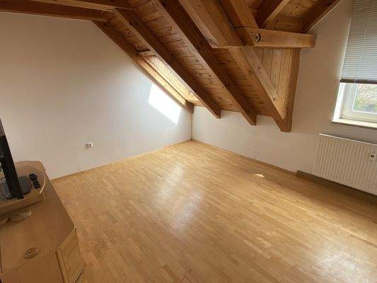 Wohnzimmer Wohnung DG