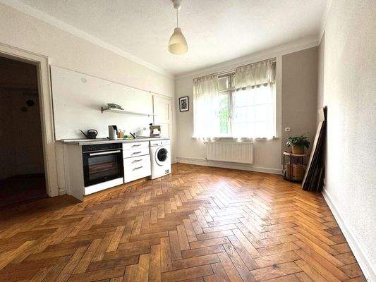 Wohnzimmer u. Küche.JPG