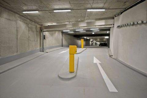 Stuttgart Garage, Stuttgart Stellplatz