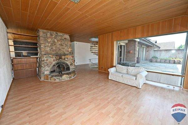 Wohnzimmer Blick auf den Kamin