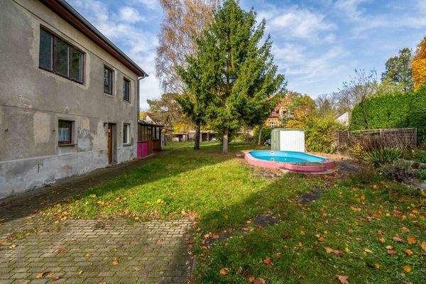 Pool & Freizeithaus am Waldrand