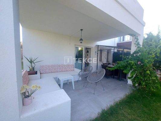 Twin Villa with Detached Garden and Sea View in Bodrum Türkbükü