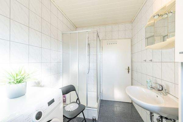 Wohnung 2 DG Badezimmer