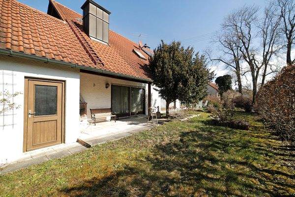 Südterrasse mit Garten