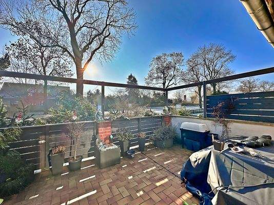 Terrasse mit Platz zum Verweilen