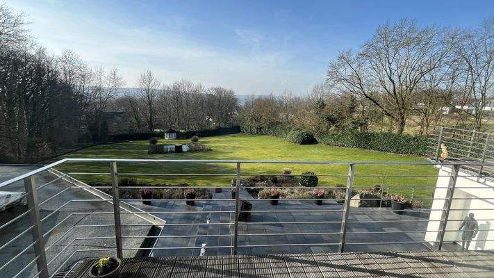 Blick vom Balkon vor dem Schlafzimmer OG
