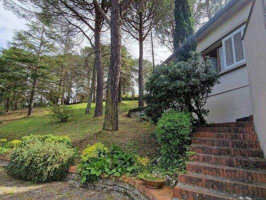 50_Bauhausstil Toskana.jpg