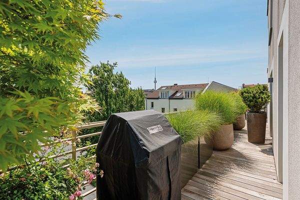 Umlaufende Terrasse_.jpg