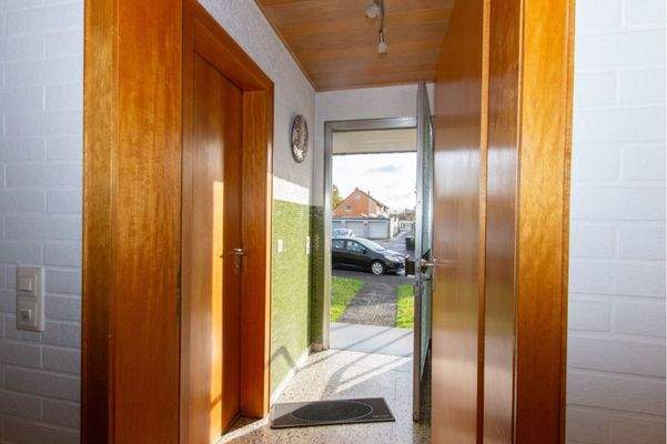 2. Windfang, Eingang