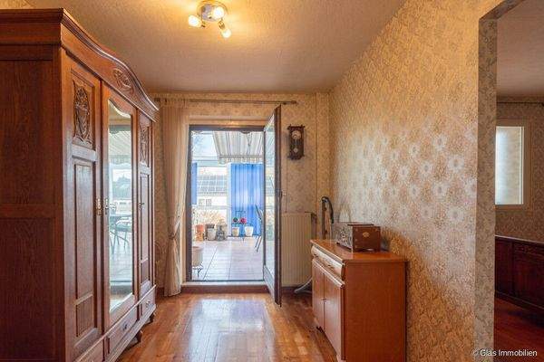 Flur im Obergeschoss mit Blick Richtung Wintergart