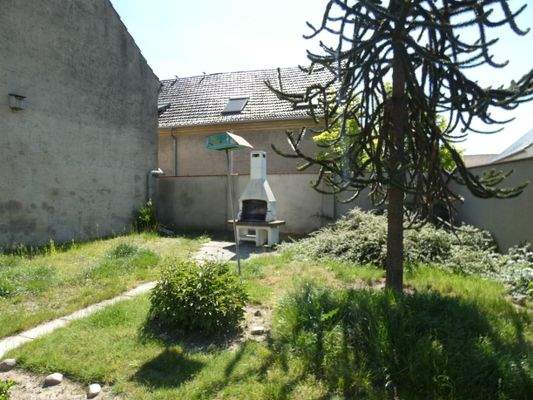 08-Grillecke Hof.JPG