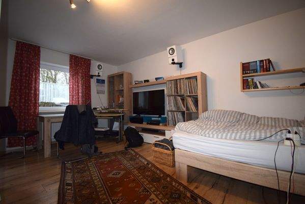 Wohn_Schlafraum (2).JPG