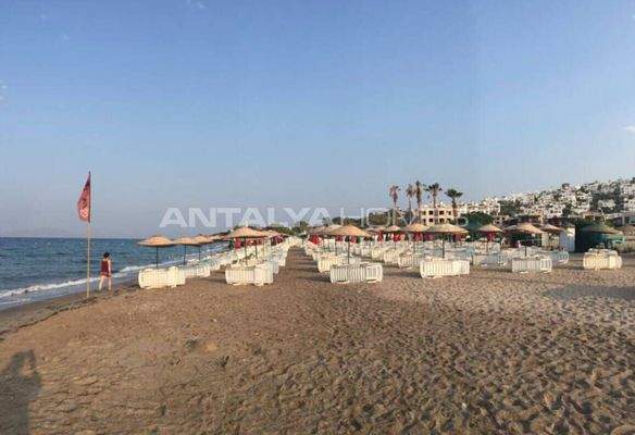 Sea-View Villa in a Complex with Private Beach in Bodrum